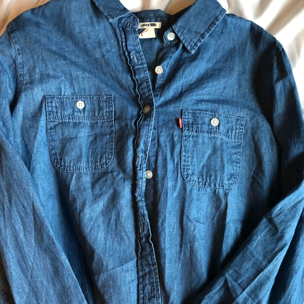 Levi Strauss button up